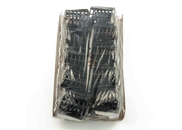 Кормушка IVVA "Вампир пластик" 120 гр (10шт. в упак.)