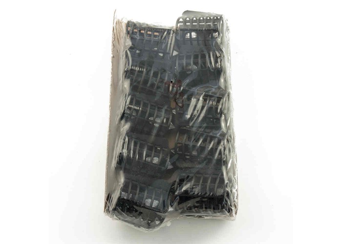 Кормушка IVVA "Вампир пластик" 80 гр (10шт. в упак.)